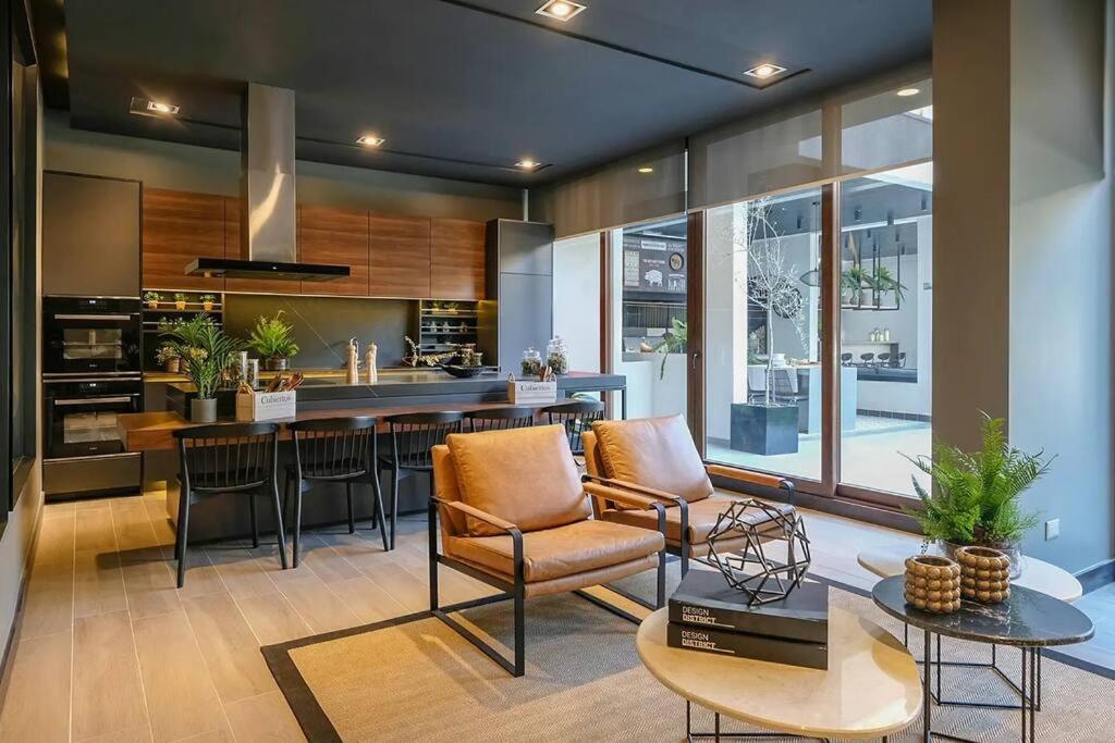 Luxury At Historic Center Of *